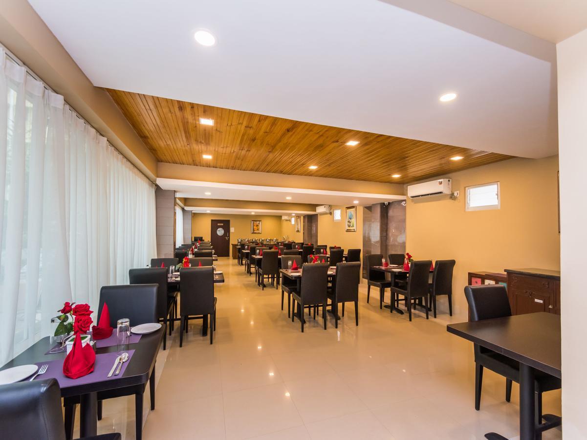 Central Courtyard Boutique Hotel Siliguri Exterior photo