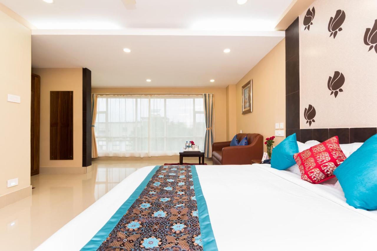 Central Courtyard Boutique Hotel Siliguri Exterior photo